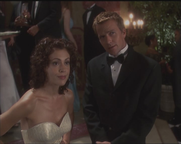 Charmed-Online_dot_net-5x03HappelyEverAfter1359.jpg