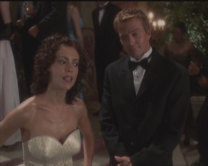 Charmed-Online_dot_net-5x03HappelyEverAfter1370.jpg