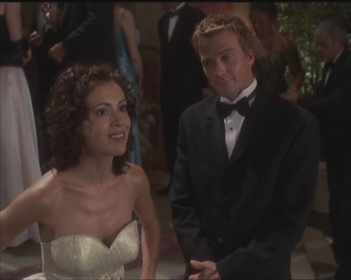 Charmed-Online_dot_net-5x03HappelyEverAfter1371.jpg
