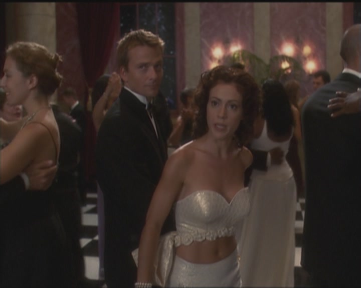 Charmed-Online_dot_net-5x03HappelyEverAfter1394.jpg