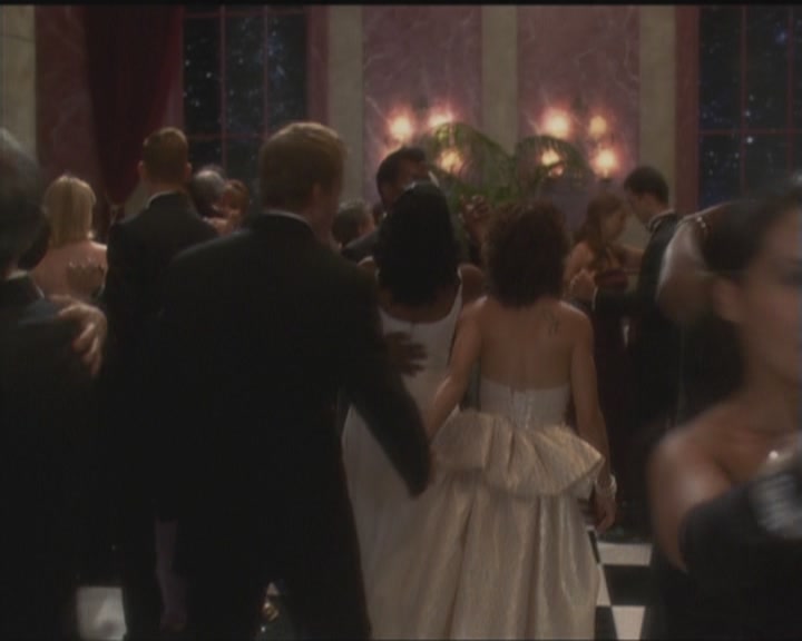 Charmed-Online_dot_net-5x03HappelyEverAfter1396.jpg