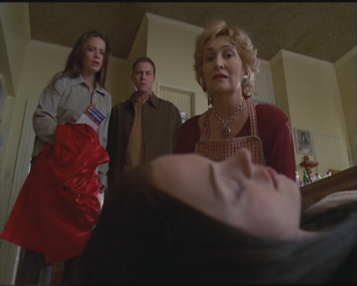 Charmed-Online_dot_net-5x03HappelyEverAfter1582.jpg