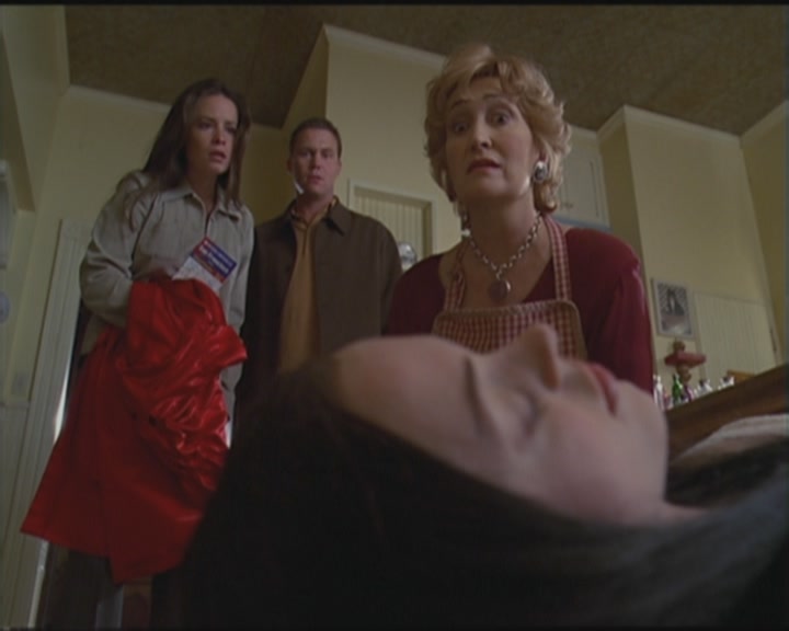 Charmed-Online_dot_net-5x03HappelyEverAfter1585.jpg