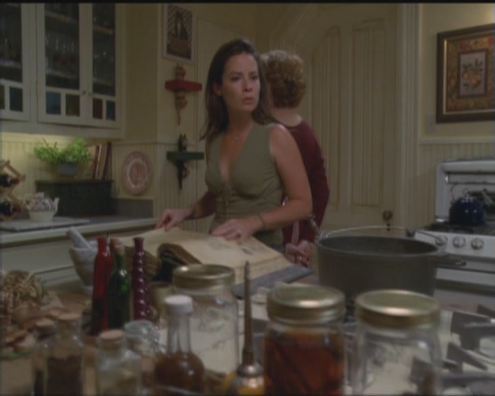 Charmed-Online_dot_net-5x03HappelyEverAfter1597.jpg