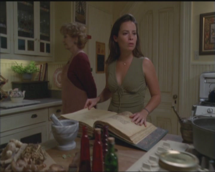 Charmed-Online_dot_net-5x03HappelyEverAfter1599.jpg