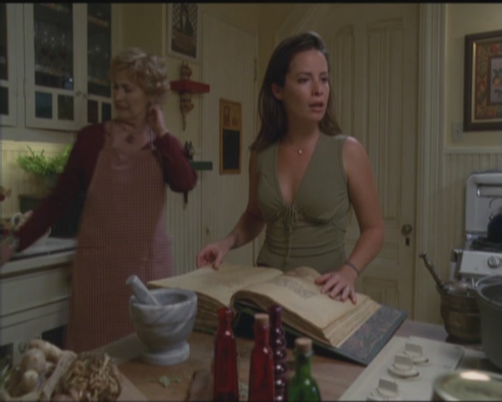 Charmed-Online_dot_net-5x03HappelyEverAfter1600.jpg