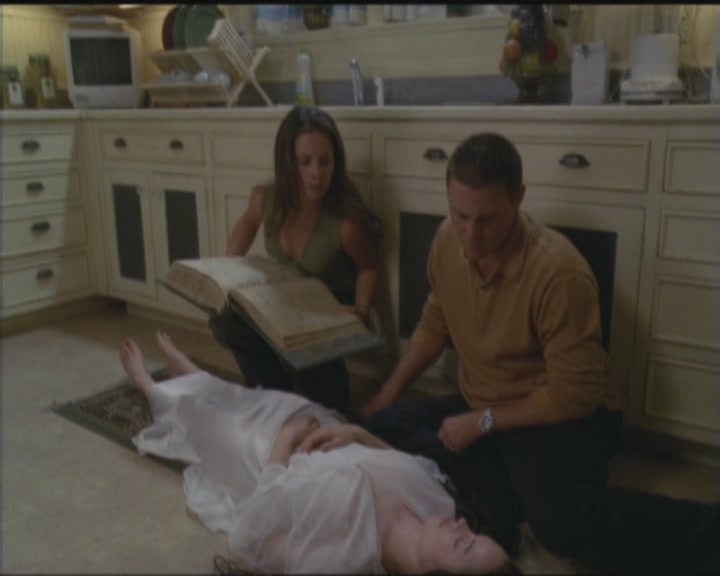Charmed-Online_dot_net-5x03HappelyEverAfter1641.jpg