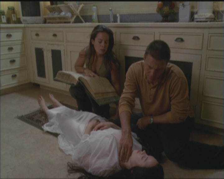 Charmed-Online_dot_net-5x03HappelyEverAfter1644.jpg
