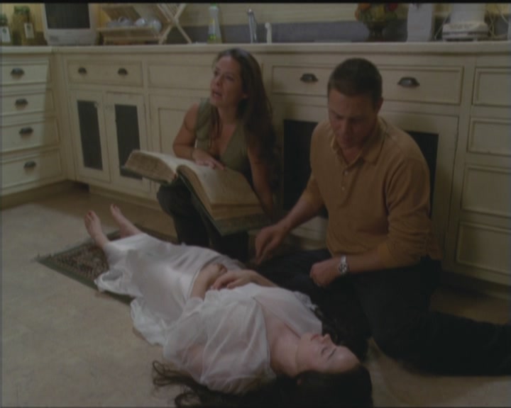 Charmed-Online_dot_net-5x03HappelyEverAfter1646.jpg