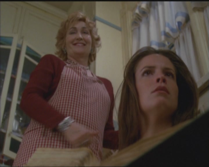 Charmed-Online_dot_net-5x03HappelyEverAfter1670.jpg