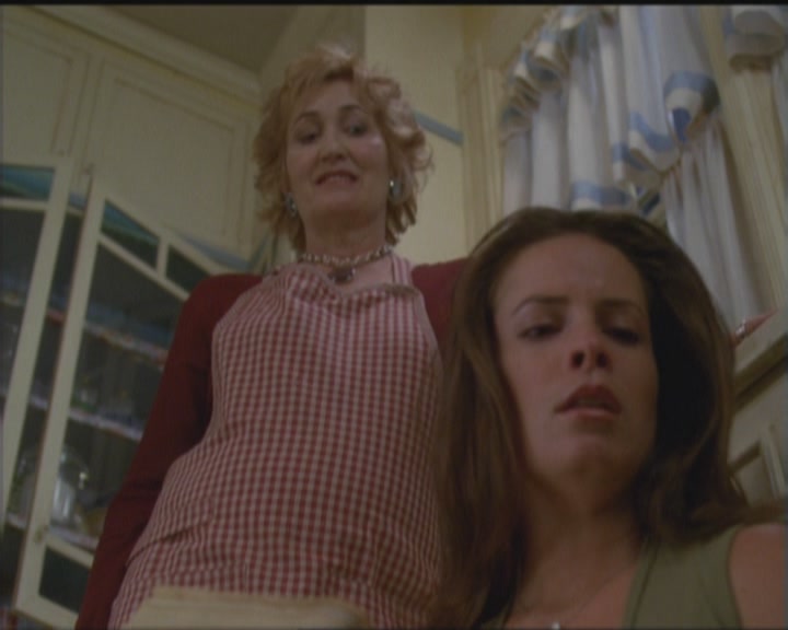 Charmed-Online_dot_net-5x03HappelyEverAfter1672.jpg