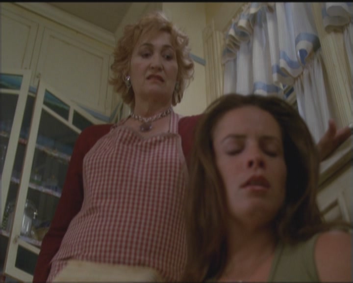 Charmed-Online_dot_net-5x03HappelyEverAfter1673.jpg