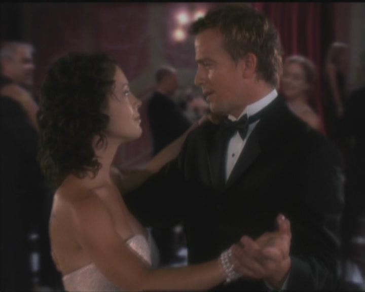 Charmed-Online_dot_net-5x03HappelyEverAfter1710.jpg