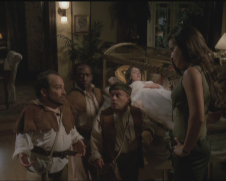 Charmed-Online_dot_net-5x03HappelyEverAfter1798.jpg