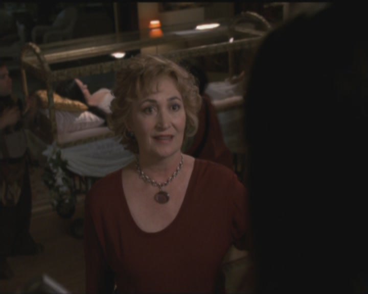 Charmed-Online_dot_net-5x03HappelyEverAfter1813.jpg