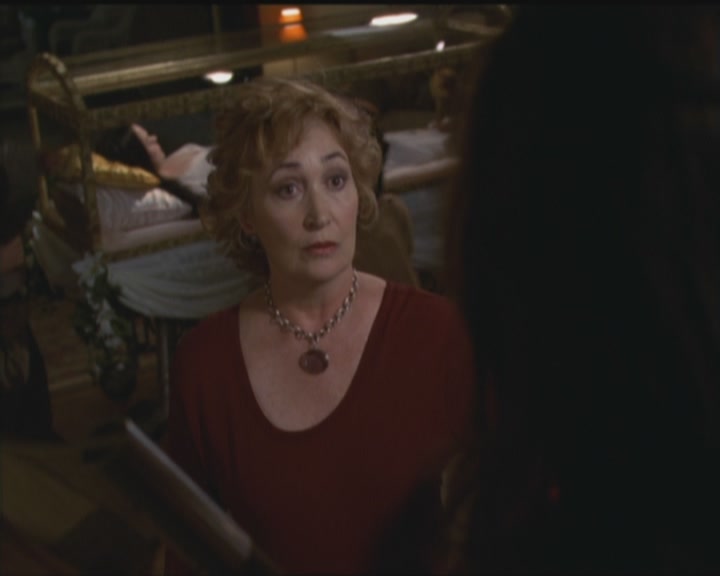 Charmed-Online_dot_net-5x03HappelyEverAfter1816.jpg