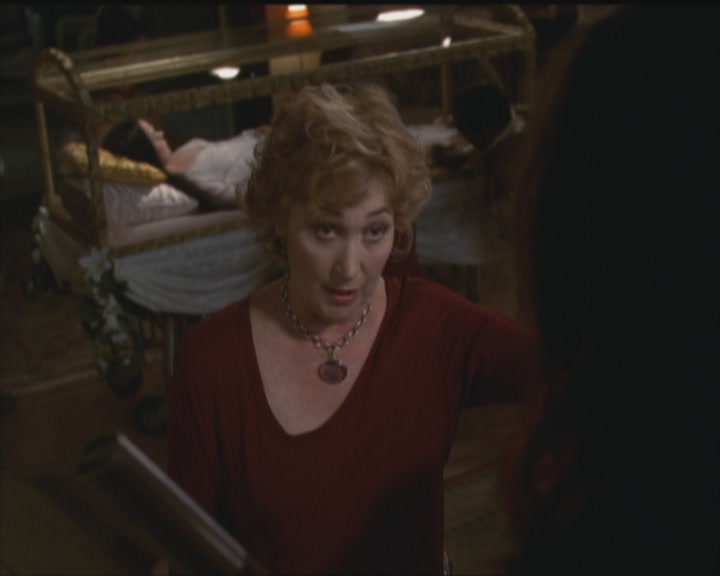 Charmed-Online_dot_net-5x03HappelyEverAfter1833.jpg