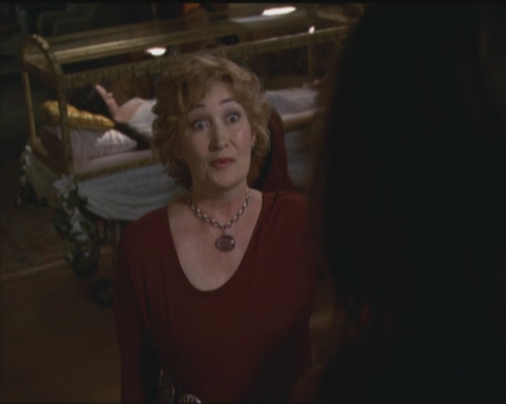 Charmed-Online_dot_net-5x03HappelyEverAfter1848.jpg