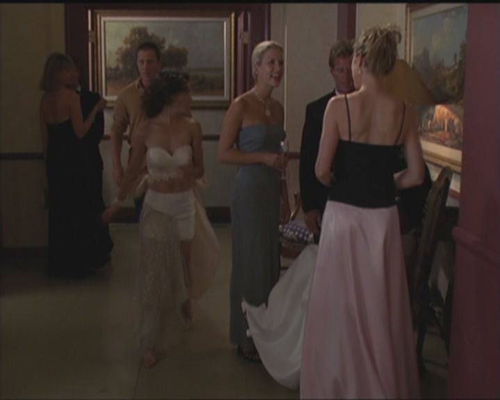 Charmed-Online_dot_net-5x03HappelyEverAfter1861.jpg
