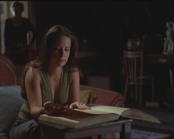Charmed-Online_dot_net-5x03HappelyEverAfter1903.jpg