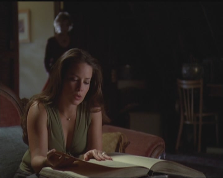 Charmed-Online_dot_net-5x03HappelyEverAfter1907.jpg