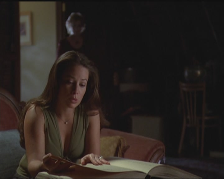 Charmed-Online_dot_net-5x03HappelyEverAfter1908.jpg