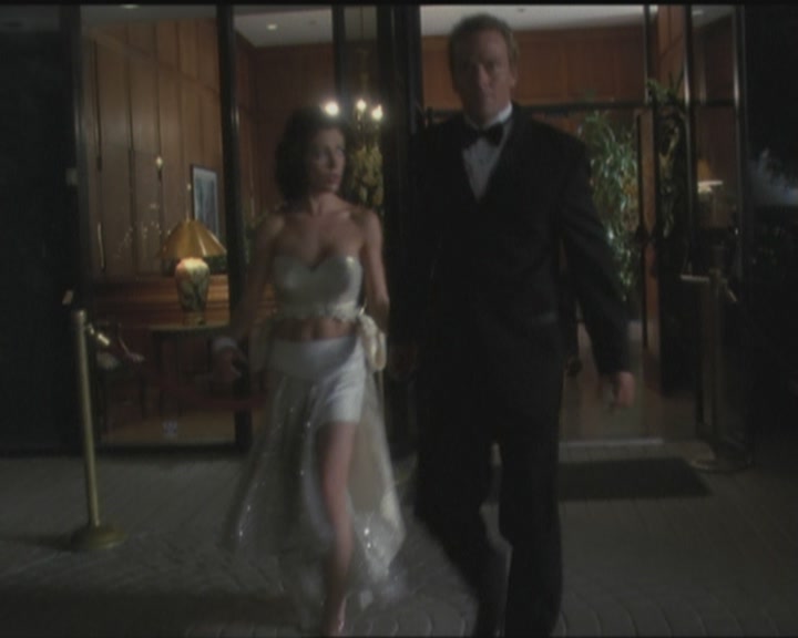 Charmed-Online_dot_net-5x03HappelyEverAfter1937.jpg