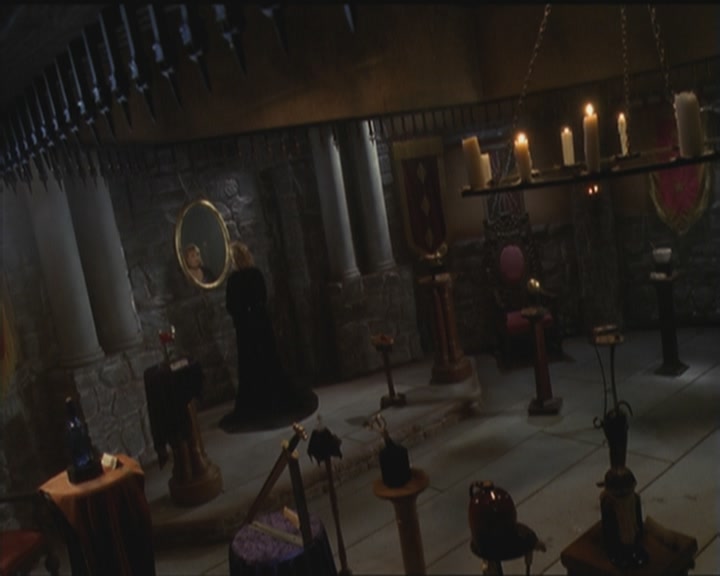 Charmed-Online_dot_net-5x03HappelyEverAfter1982.jpg