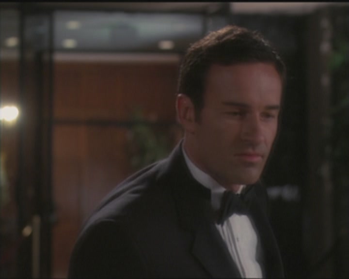 Charmed-Online_dot_net-5x03HappelyEverAfter2037.jpg