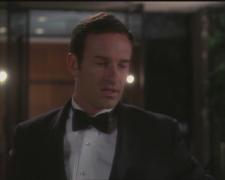 Charmed-Online_dot_net-5x03HappelyEverAfter2040.jpg