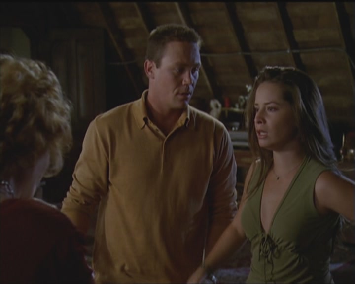 Charmed-Online_dot_net-5x03HappelyEverAfter2064.jpg