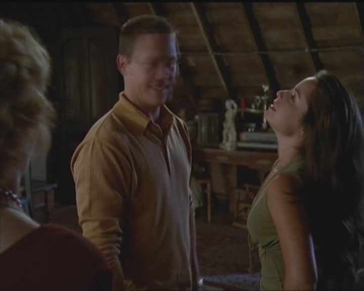 Charmed-Online_dot_net-5x03HappelyEverAfter2077.jpg