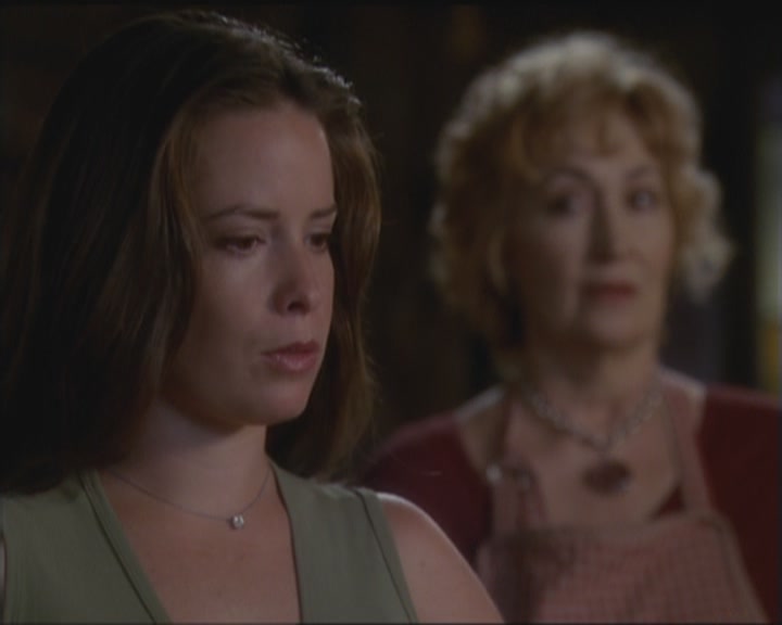 Charmed-Online_dot_net-5x03HappelyEverAfter2089.jpg