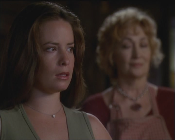 Charmed-Online_dot_net-5x03HappelyEverAfter2090.jpg