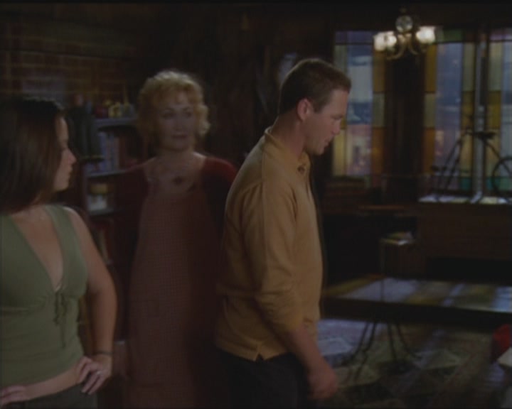 Charmed-Online_dot_net-5x03HappelyEverAfter2097.jpg