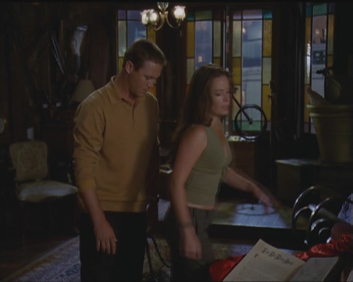 Charmed-Online_dot_net-5x03HappelyEverAfter2106.jpg