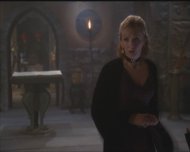 Charmed-Online_dot_net-5x03HappelyEverAfter2143.jpg