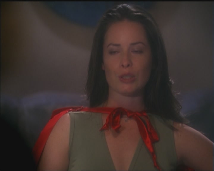 Charmed-Online_dot_net-5x03HappelyEverAfter2157.jpg
