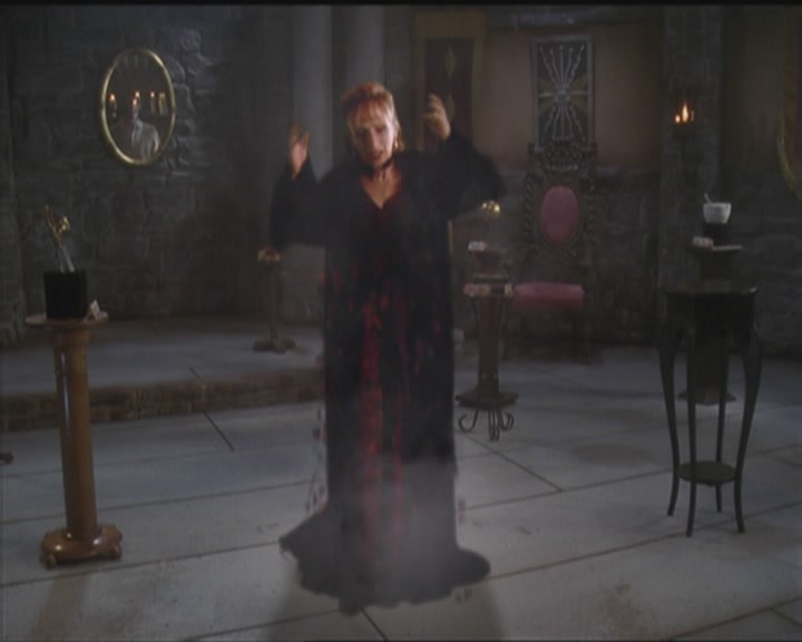 Charmed-Online_dot_net-5x03HappelyEverAfter2168.jpg