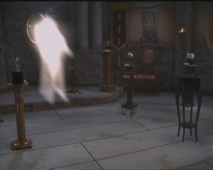 Charmed-Online_dot_net-5x03HappelyEverAfter2179.jpg