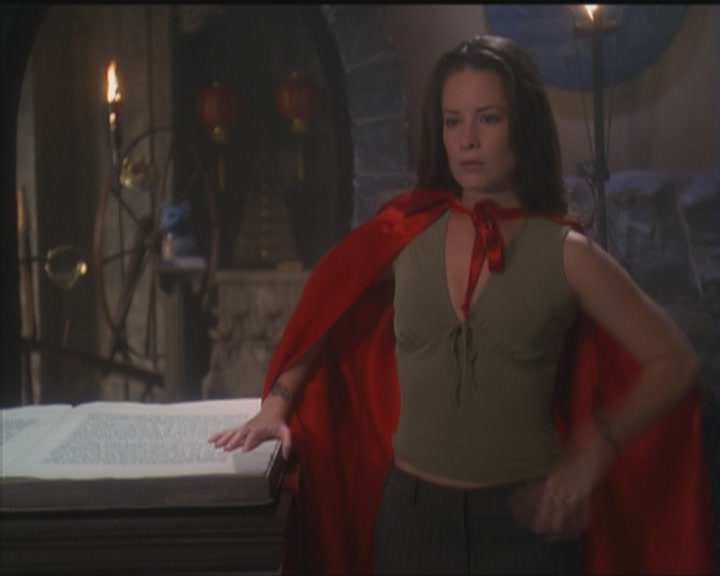 Charmed-Online_dot_net-5x03HappelyEverAfter2181.jpg