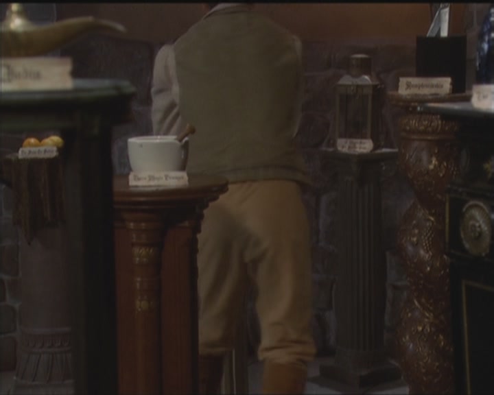 Charmed-Online_dot_net-5x03HappelyEverAfter2227.jpg