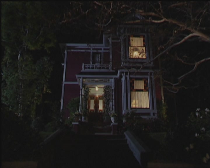 Charmed-Online_dot_net-5x03HappelyEverAfter2239.jpg