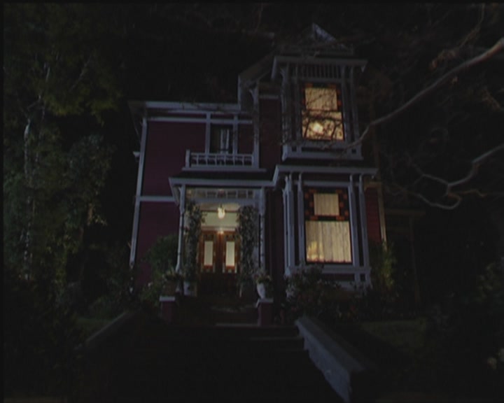 Charmed-Online_dot_net-5x03HappelyEverAfter2240.jpg