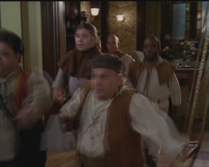 Charmed-Online_dot_net-5x03HappelyEverAfter2260.jpg