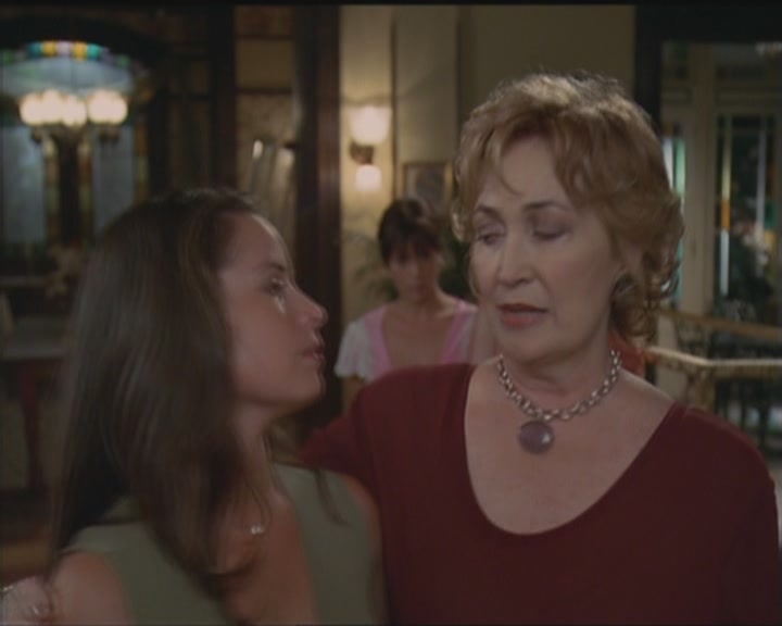 Charmed-Online_dot_net-5x03HappelyEverAfter2296.jpg