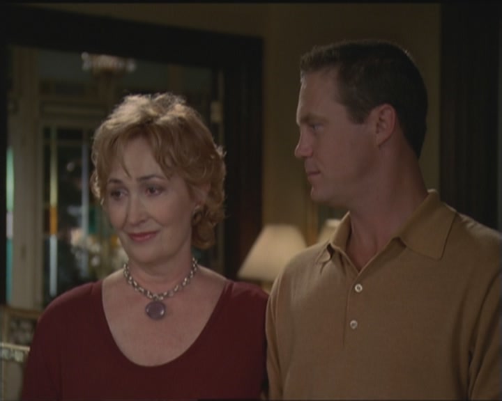 Charmed-Online_dot_net-5x03HappelyEverAfter2338.jpg