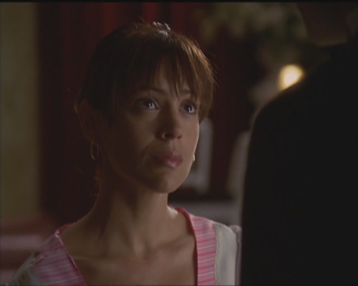 Charmed-Online_dot_net-5x03HappelyEverAfter2434.jpg