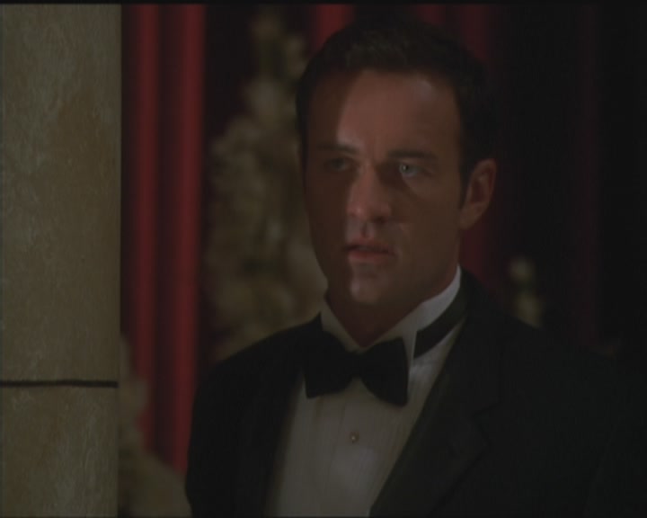 Charmed-Online_dot_net-5x03HappelyEverAfter2480.jpg