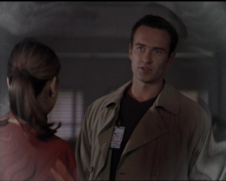 Charmed-Online_dot_net-5x03SirensSong0006.jpg